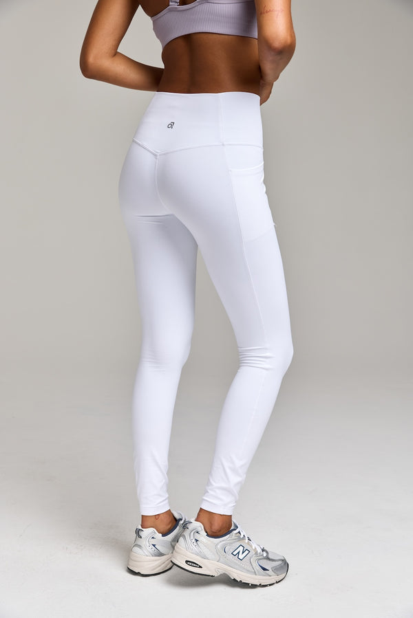 #Color_White