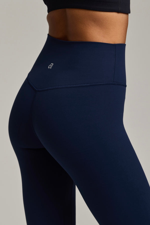 #Color_True Navy