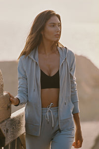 Wenamelt Heather Full Zip Performance Hoodie