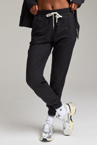 Wenamelt Heather Performance Jogger 27.5 Inch